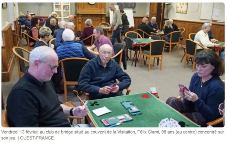 Le Club de Bridge de Mayenne fête son Doyen Félix GIAMI, 98ans